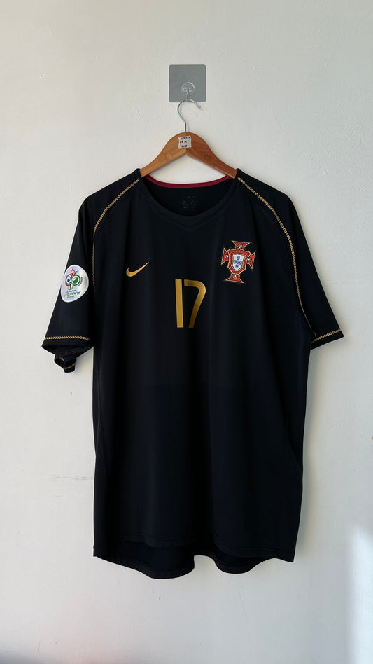 Portugal 2006-07 Away Shirt C. Ronaldo #17 (XL)