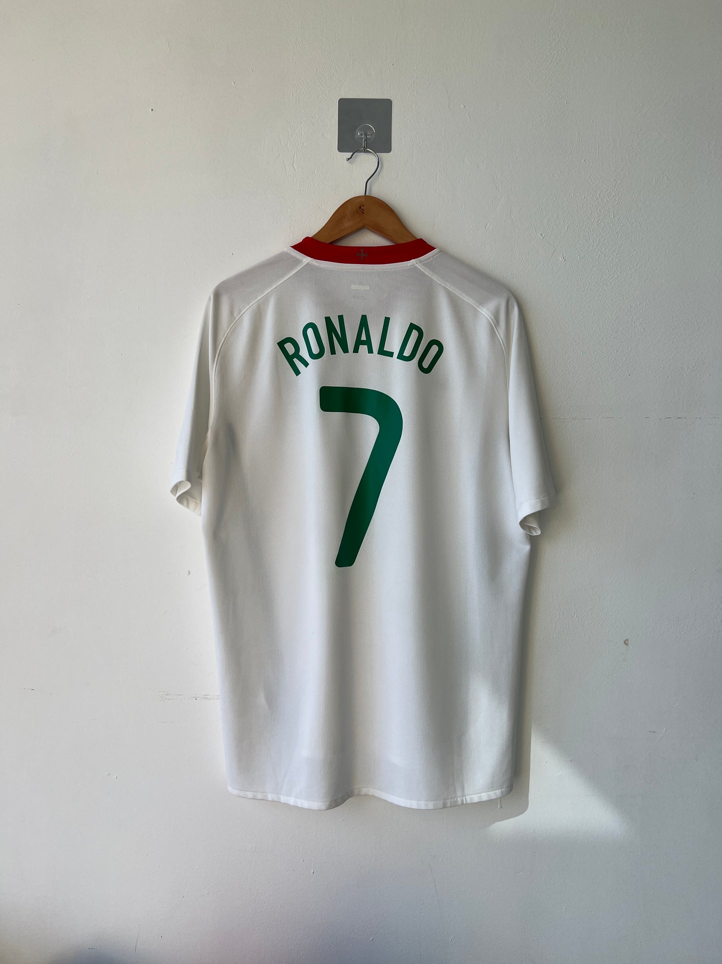 Portugal 2008-10 Away Shirt MDT Ronaldo #7 (L)