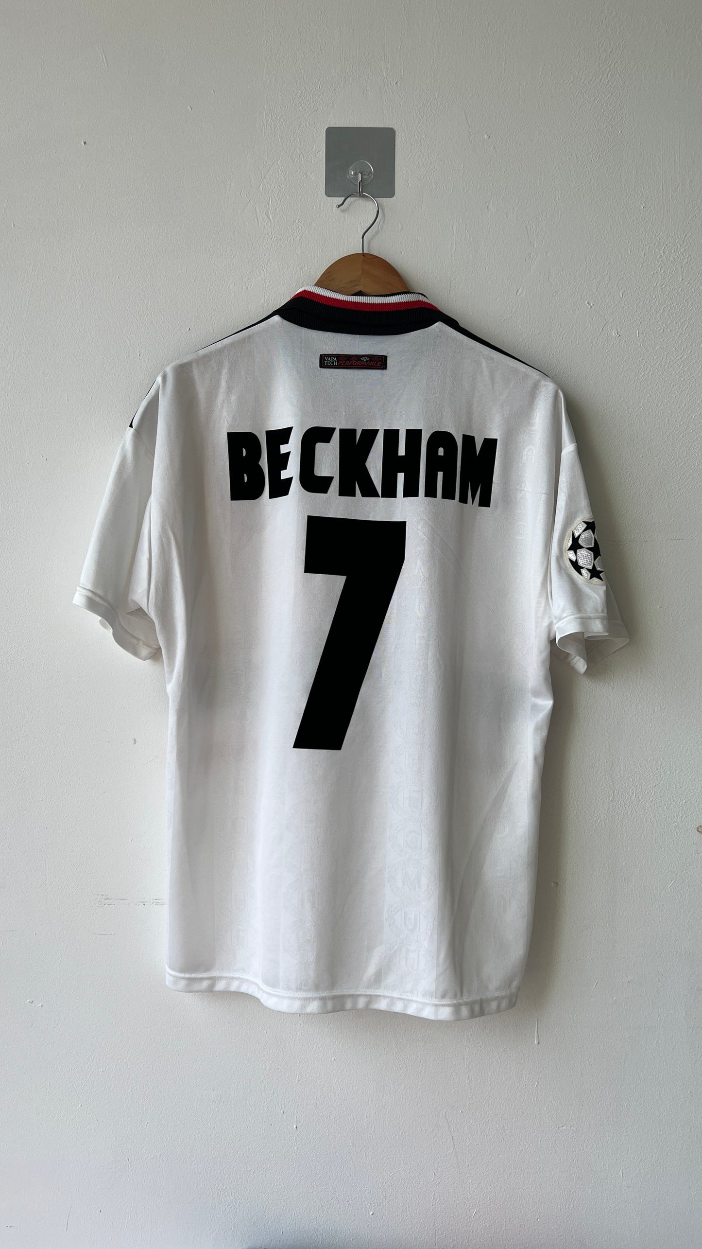 Manchester United 1997-99 Away Shirt Beckham #7 (M)