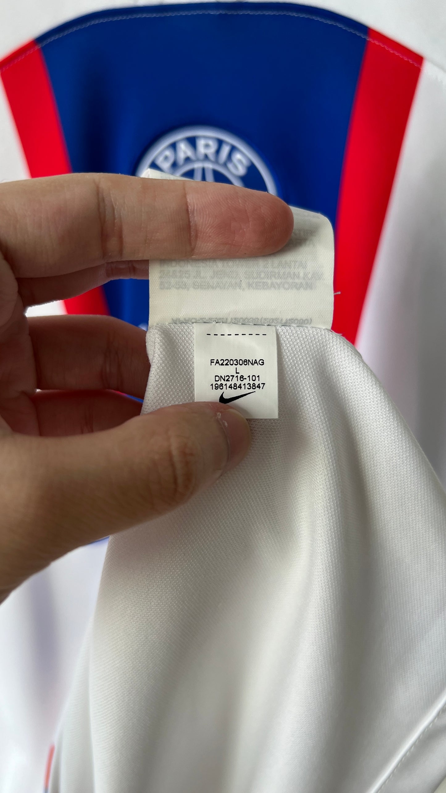 PSG 2022-23 Third Shirt Neymar JR. #10 (L) (Brand New)