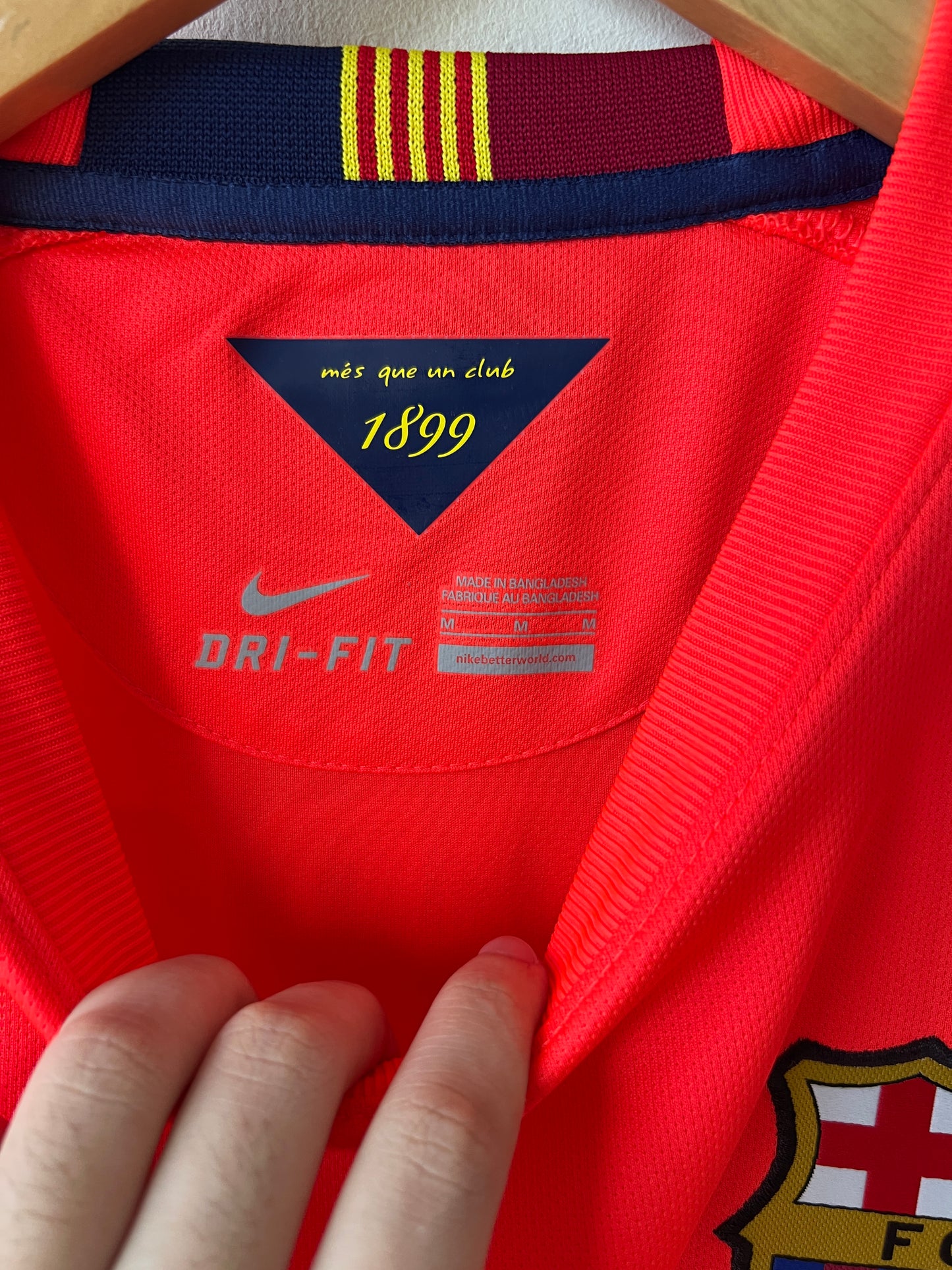 Barcelona 2014-15 Away Shirt Suarez #9 (NEW) (M)