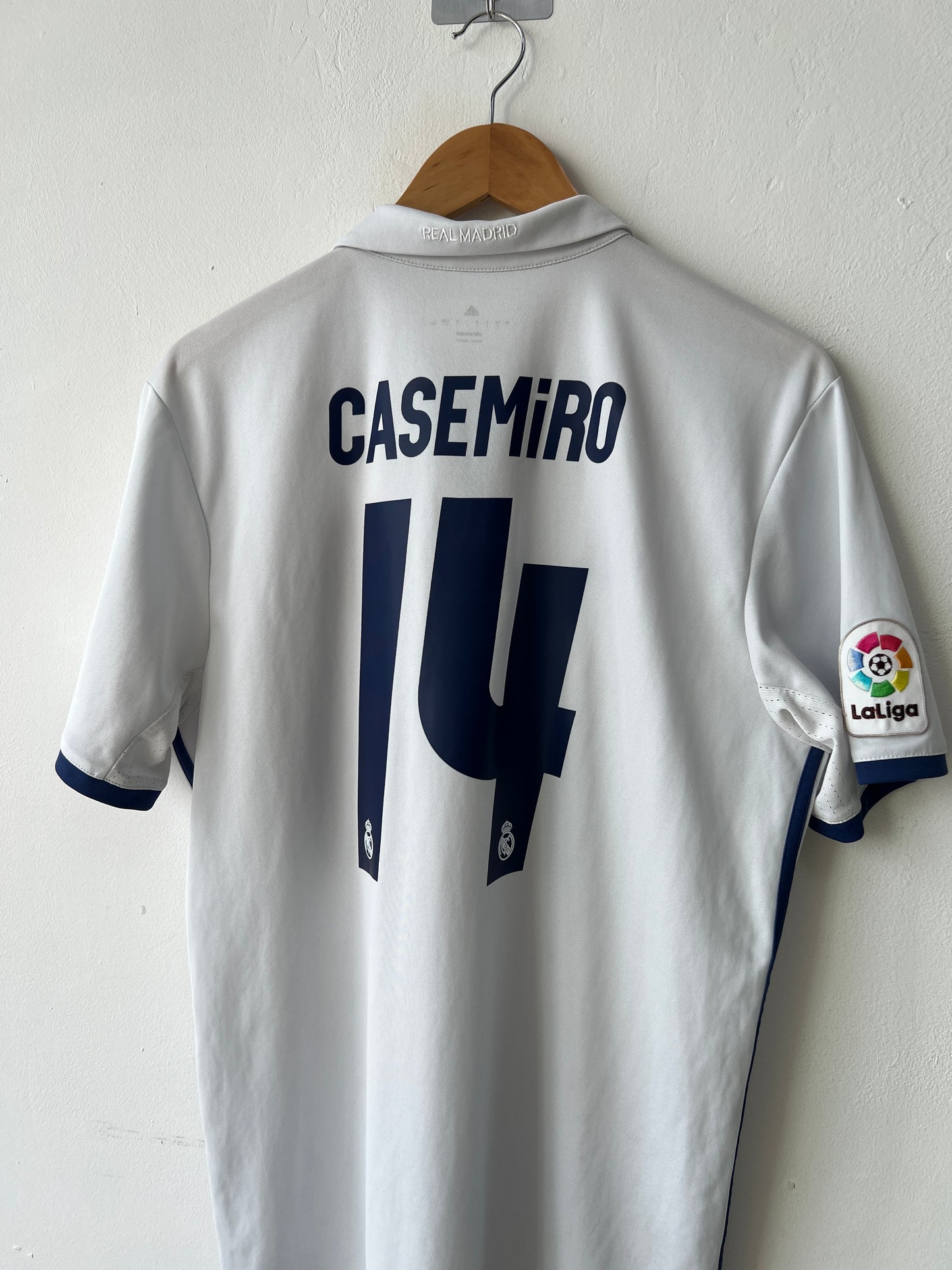 (L) Real Madrid 2016-17 Home Shirt Casemiro #14