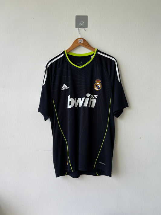(L) Real Madrid 2010-11 Away Shirt Kaka #8