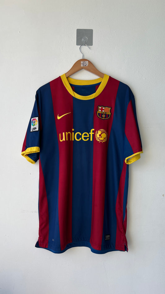 Barcelona 2010-11 Home Shirt Messi #10 (XL)