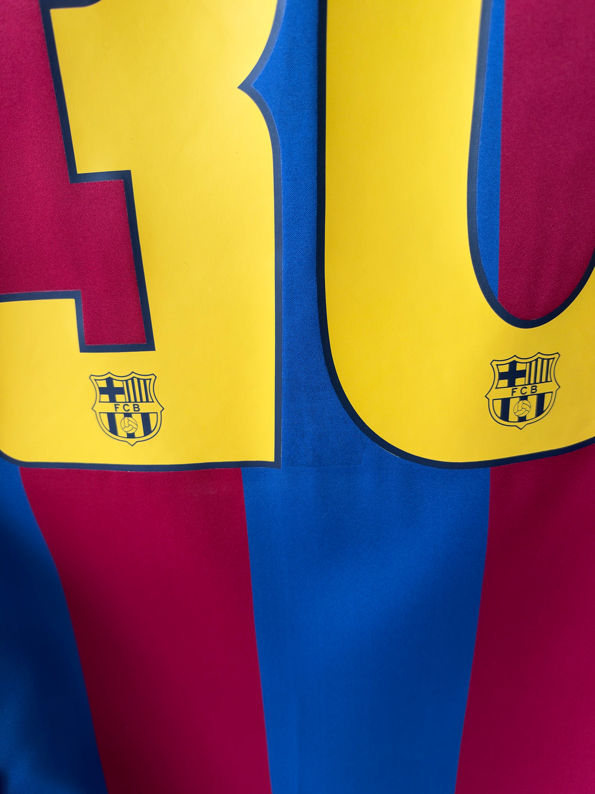 (XL/XXL) Barcelona 2004-05 Home Shirt Messi #30