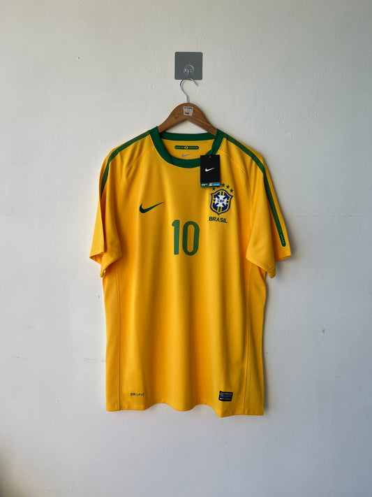 Brazil 2010-11 Home Shirt Kaka #10 (NEW) (L)