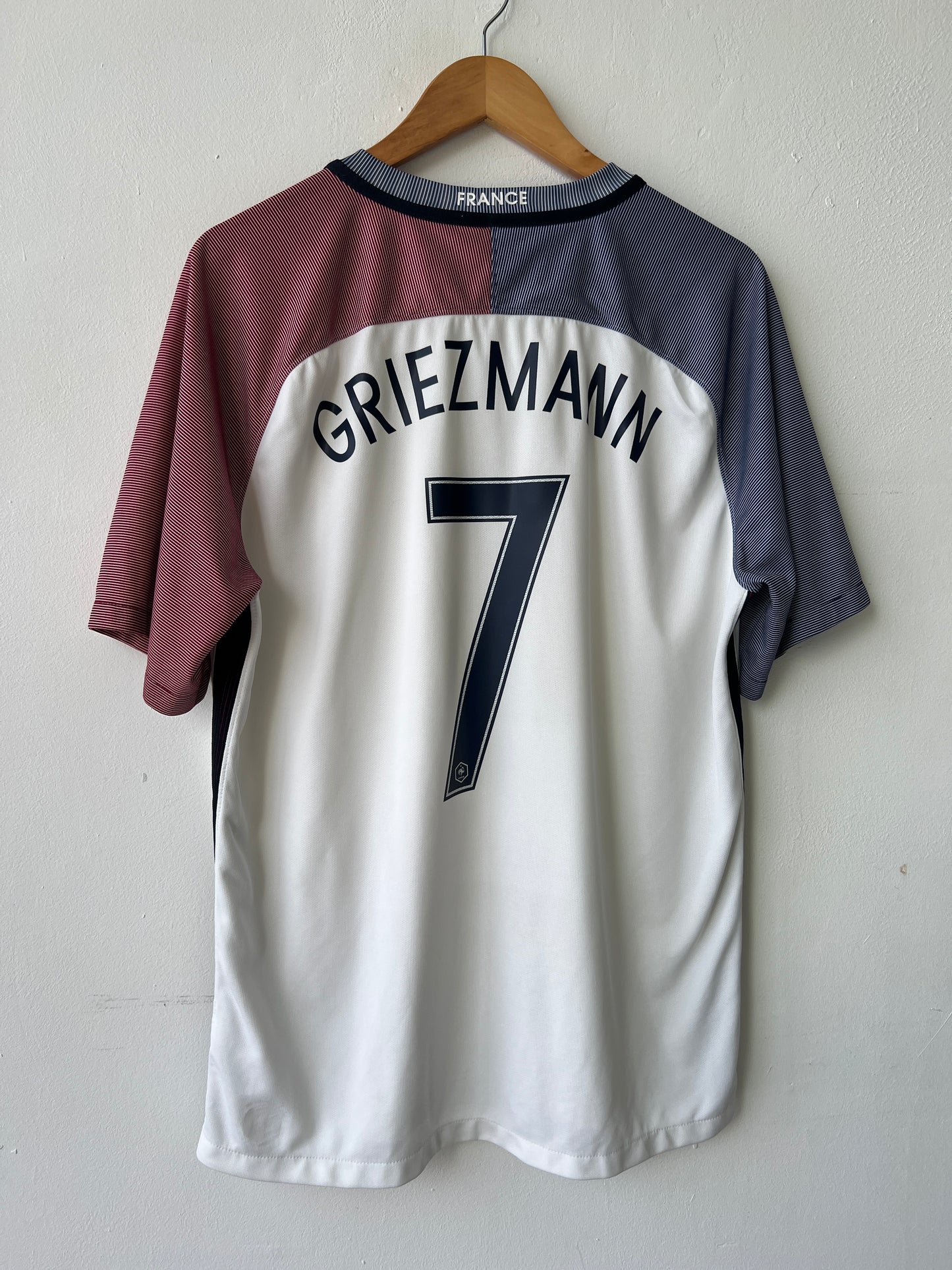 (XL) France 2016-17 Away Shirt Griezmann #7