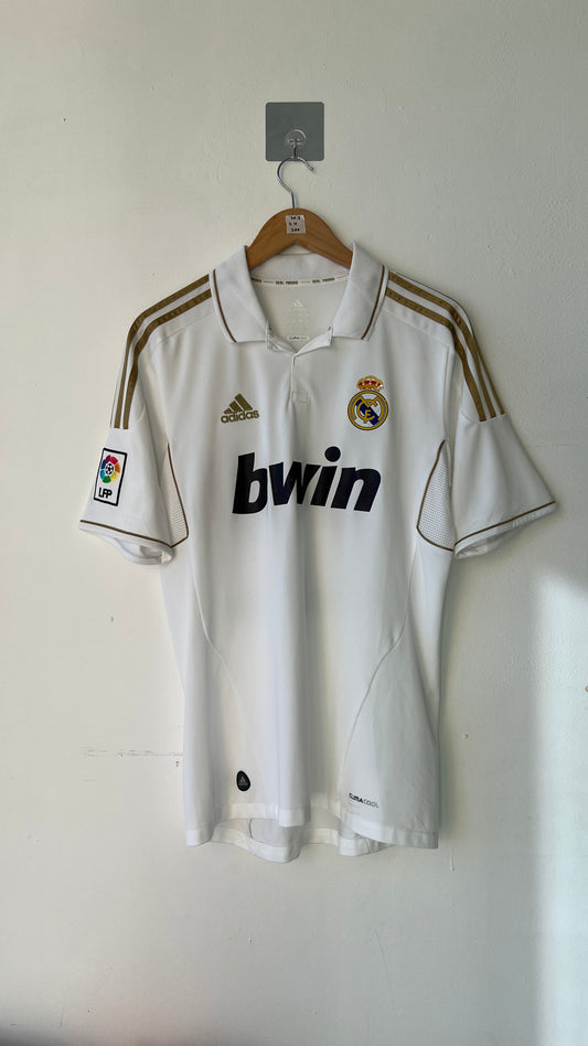 Real Madrid 2011-12 Home Shirt Di Maria #22 (S fits M)