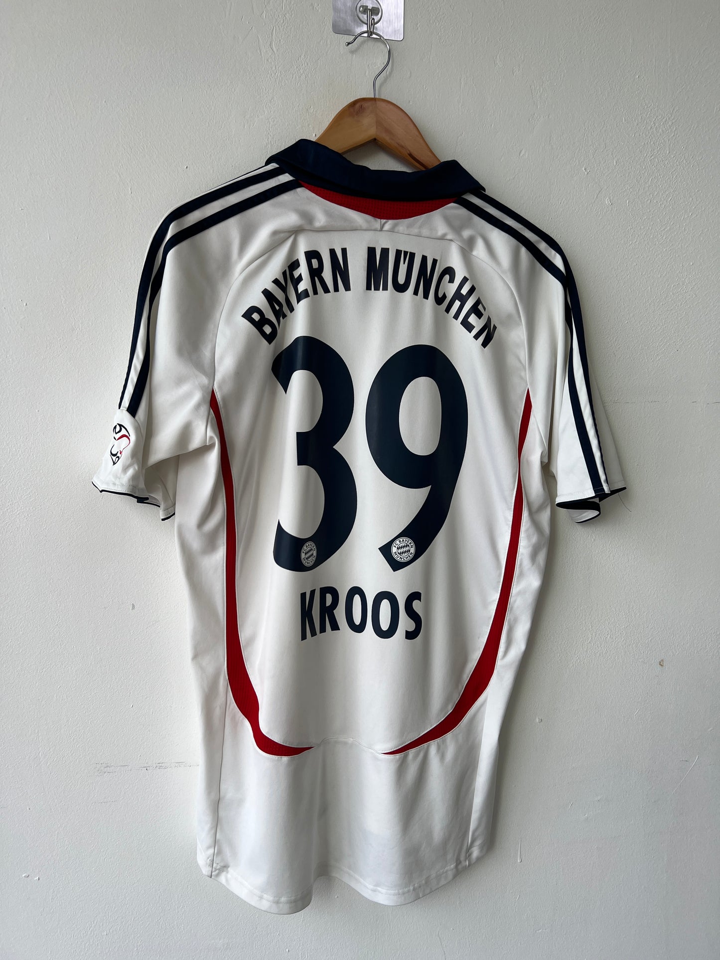 (M) Bayern Munich 2006-08 Away Shirt Kroos #39
