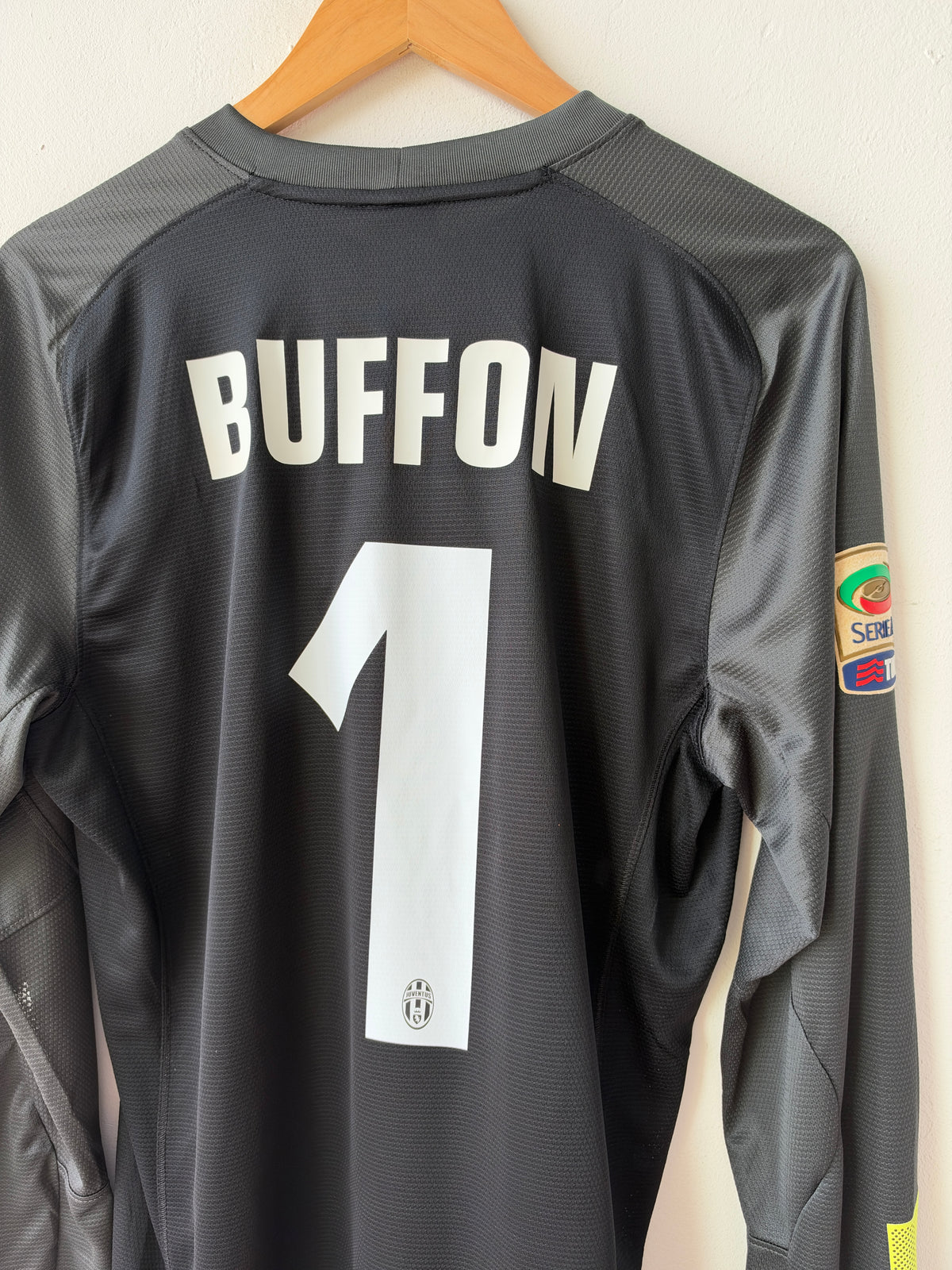 (L) Juventus 2013-14 GK Shirt Buffon #1 (NEW)