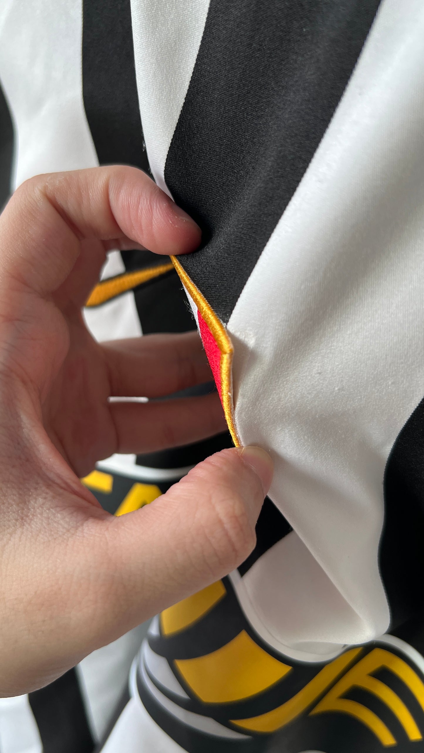 Juventus 2003-04 Home Shirt Buffon #1 (L)