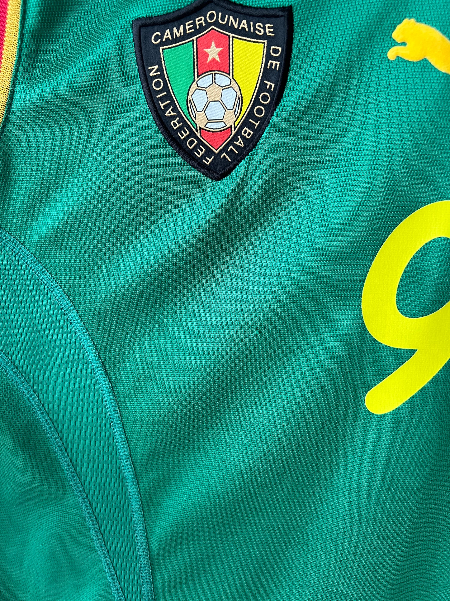 Cameroon 2002-03 Home Shirt Eto'o #9 (L fits M)