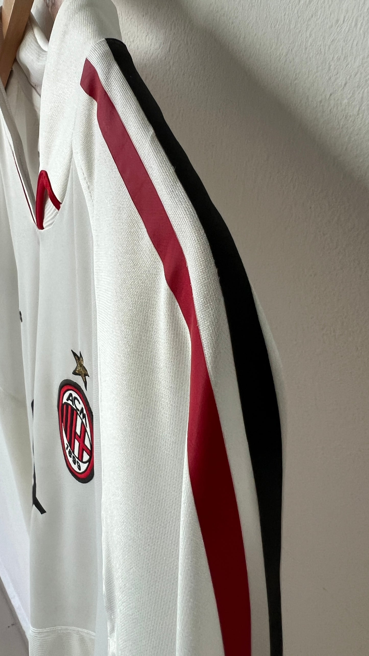 AC Milan 2004-05 Away Shirt Kaka #22 (M)