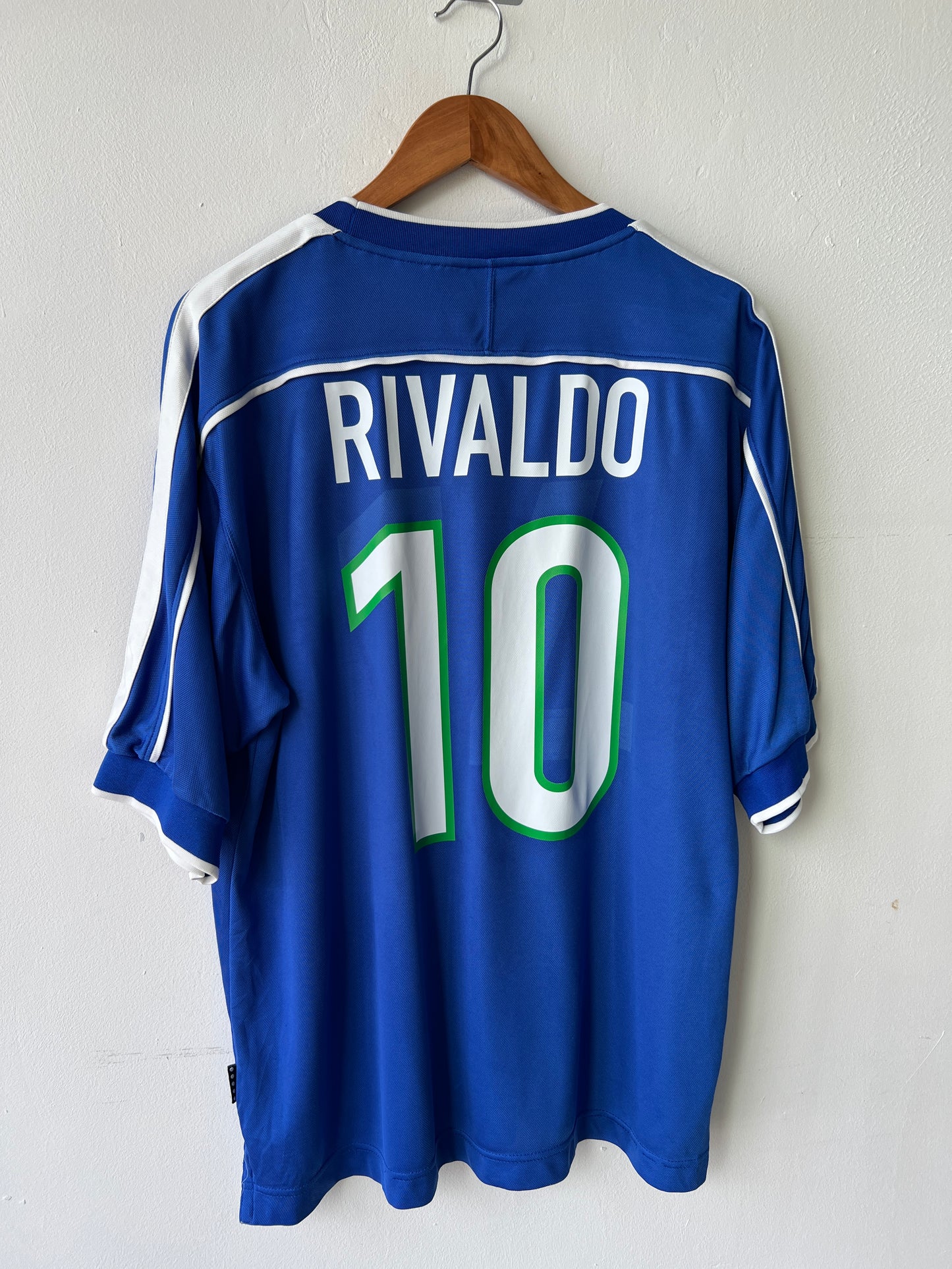 (L fits XL) Brazil 1998-00 Away Shirt Rivaldo #10