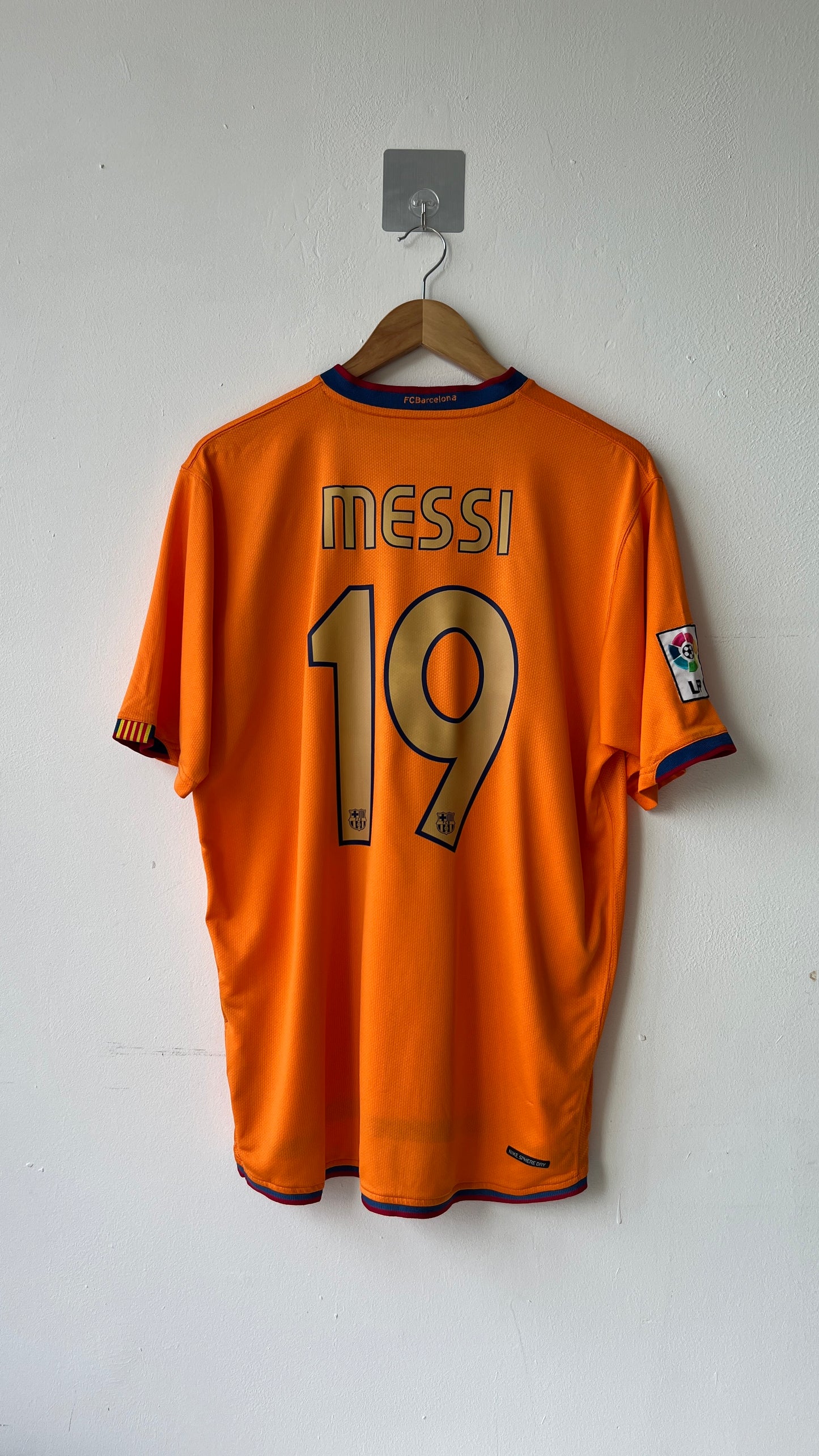 Barcelona 2006-08 Away Shirt Messi #19 (L)