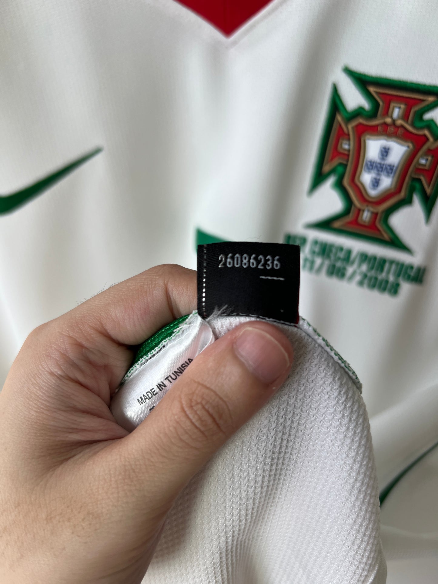 Portugal 2008-10 Away Shirt MDT Ronaldo #7 (L)
