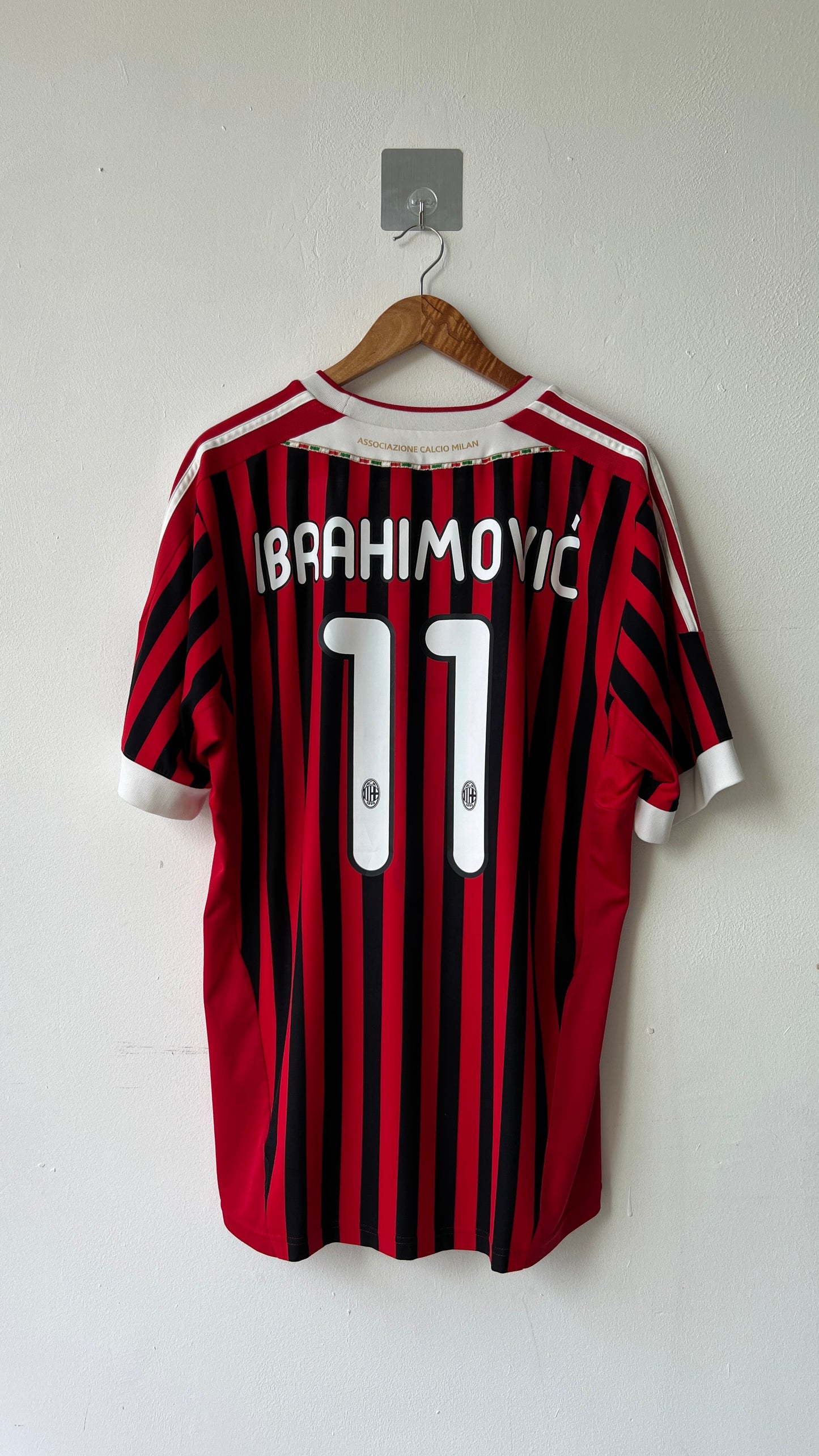 AC Milan 2011-12 Home Shirt Ibrahimovic #11 (XL)