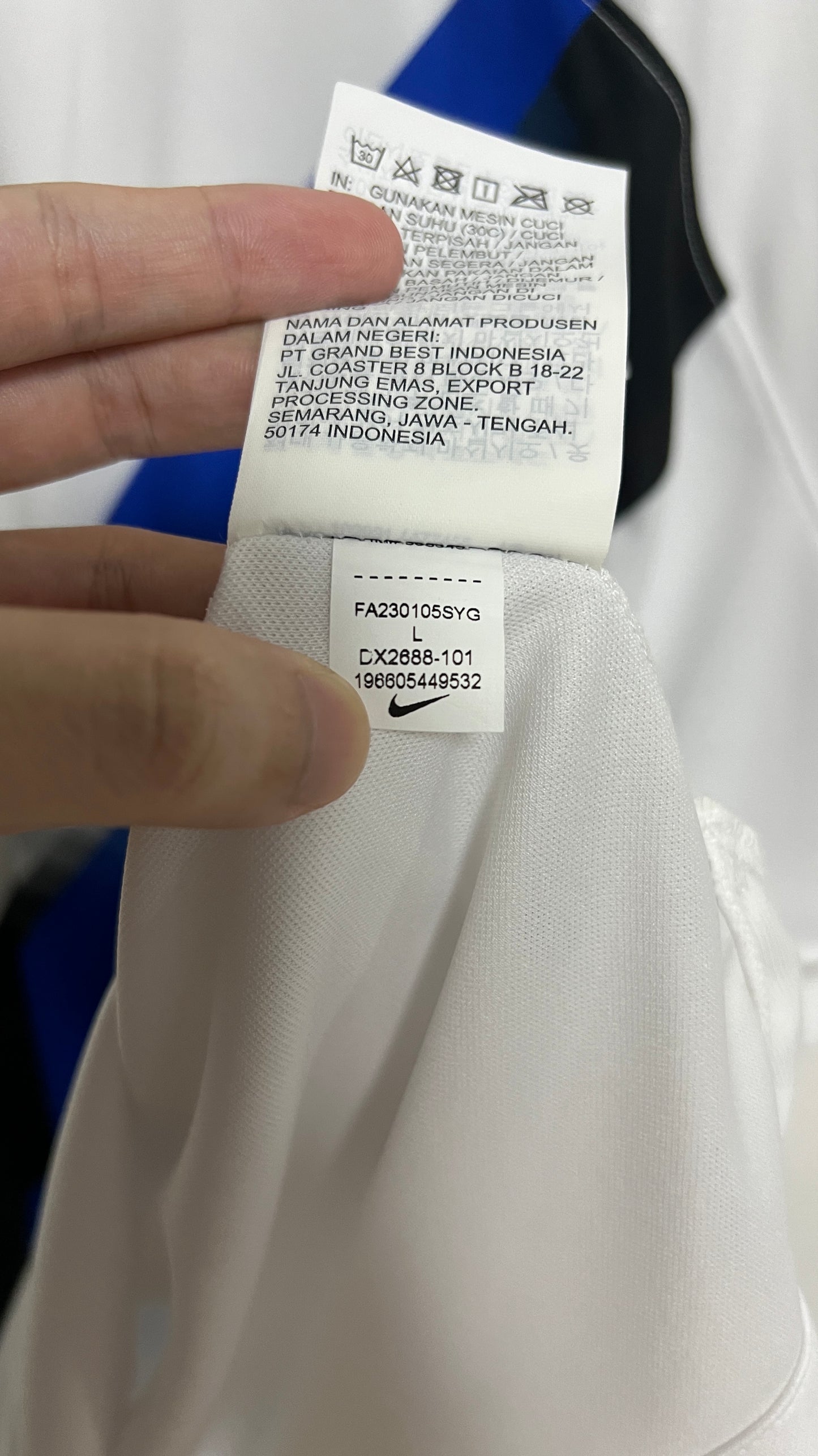 Inter Milan 2023-24 Away Shirt Lautaro #10 (L) (Brand New)
