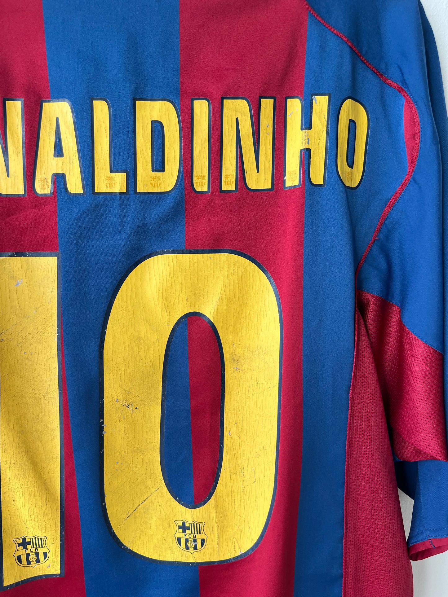 (XXL) Barcelona 2004-05 Home Shirt Ronaldinho #10