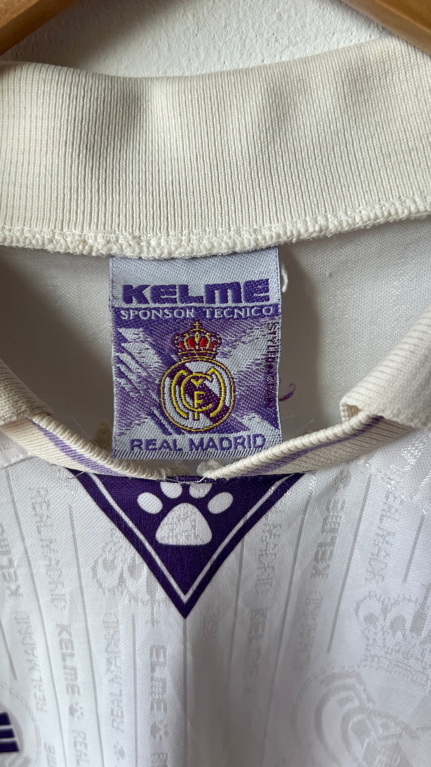 Real Madrid 1996-97 Home Shirt Seedorf #10 (L/XL)