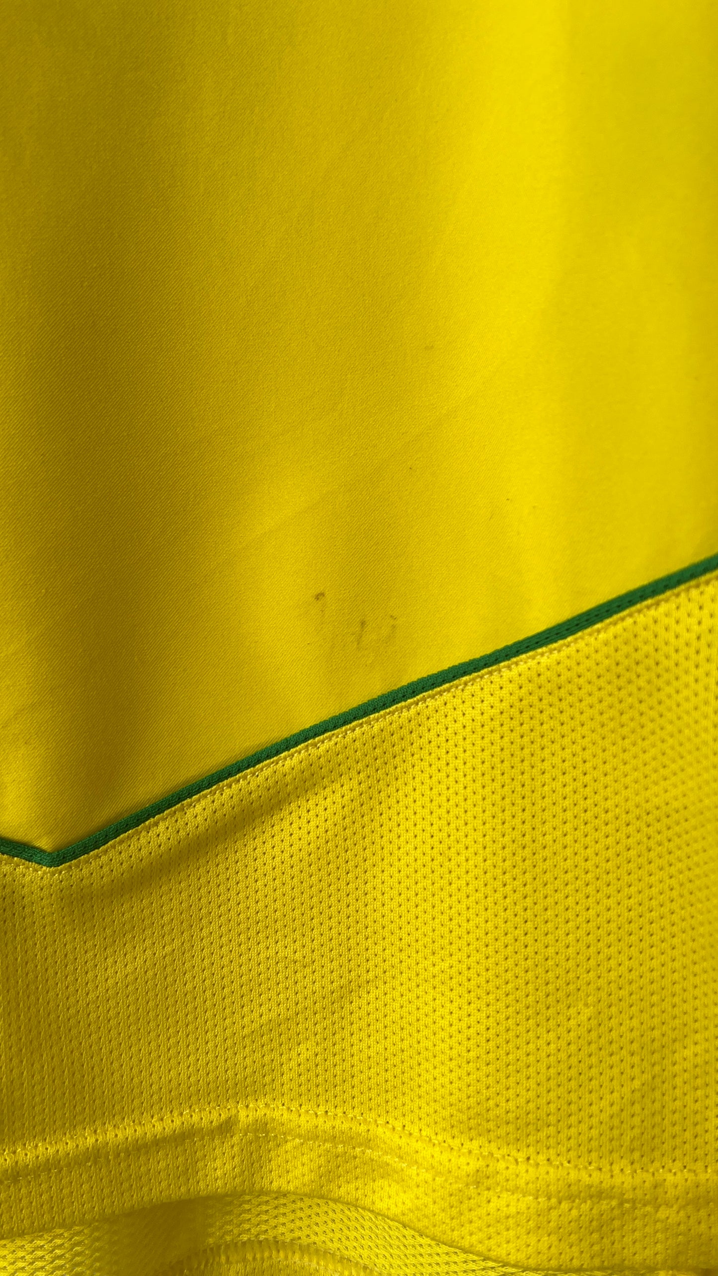 Brazil 2004-06 Home Shirt Kaka #8 (S/M)