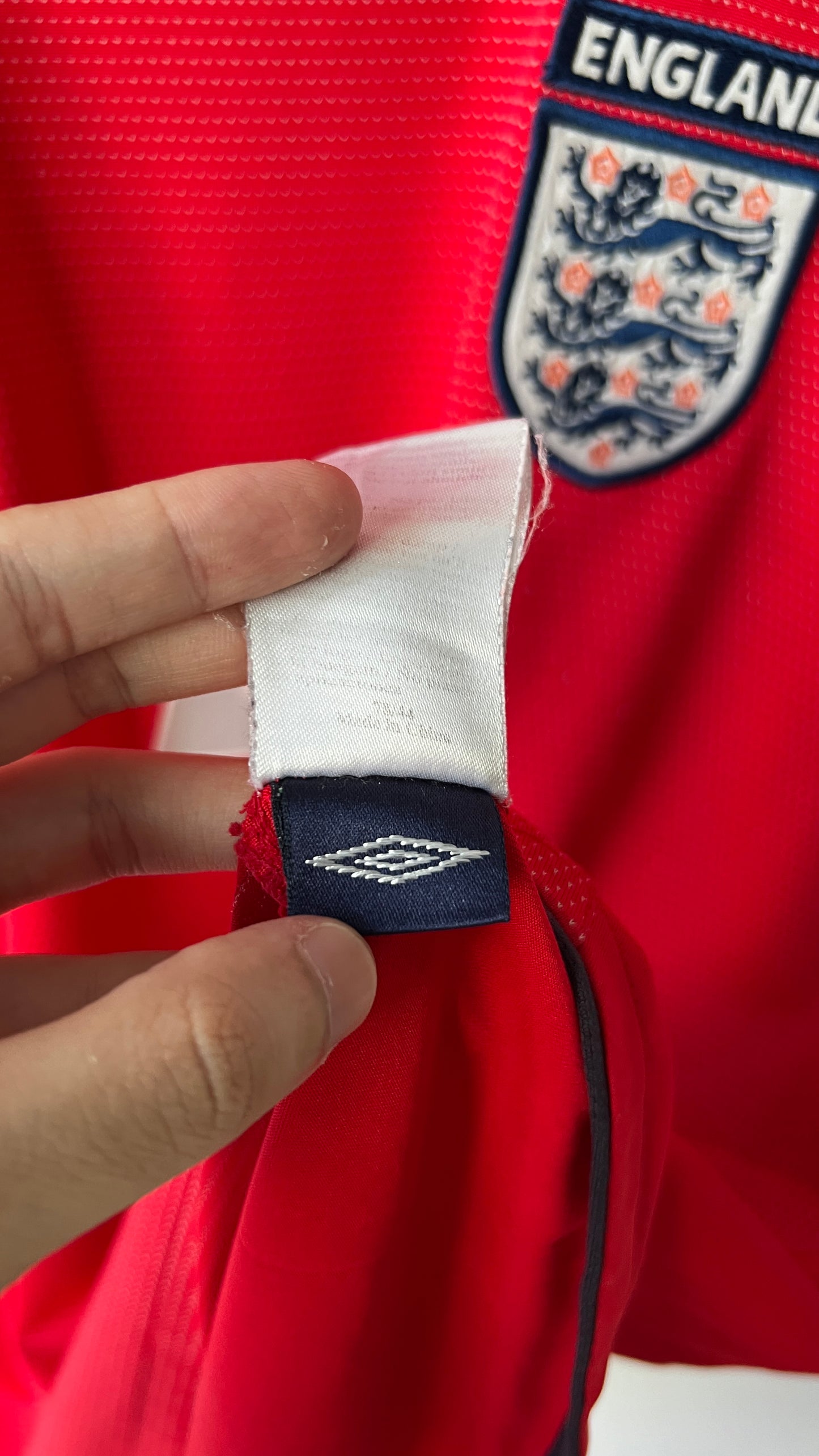 England 2004-06 Away Shirt Gerrard #4 (L)