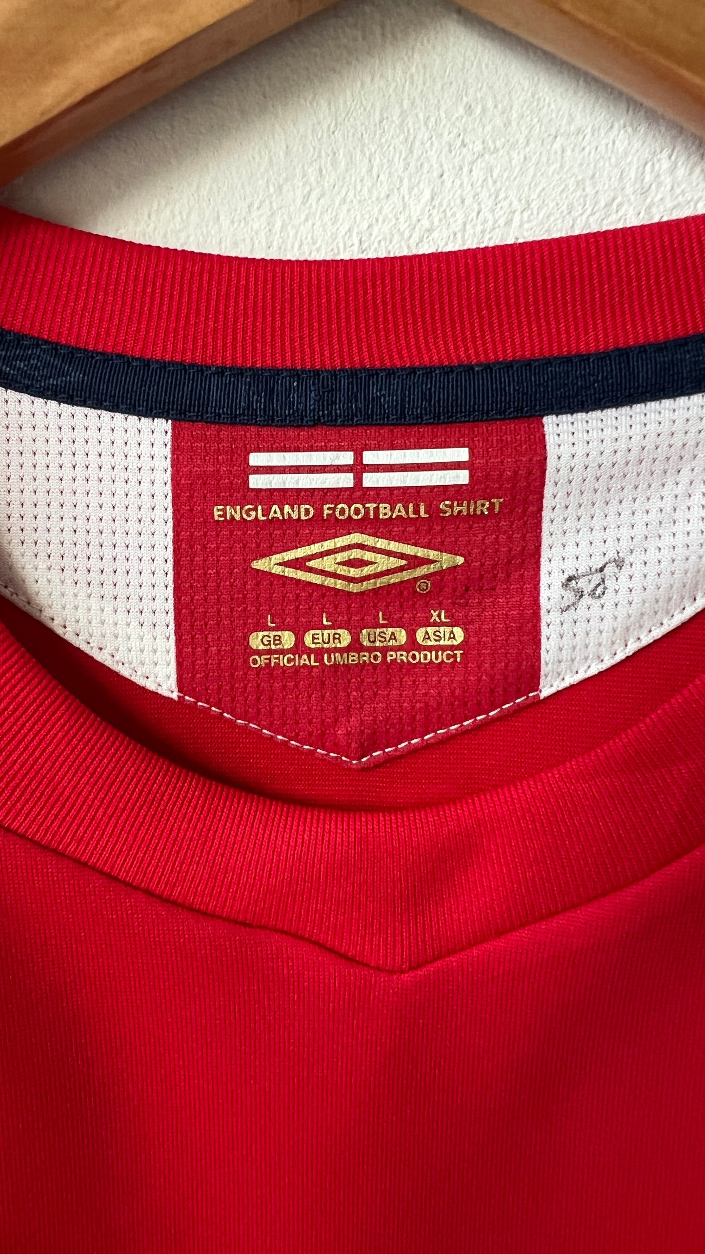 England 2006-08 Away Shirt Ferdinand #5 (L)