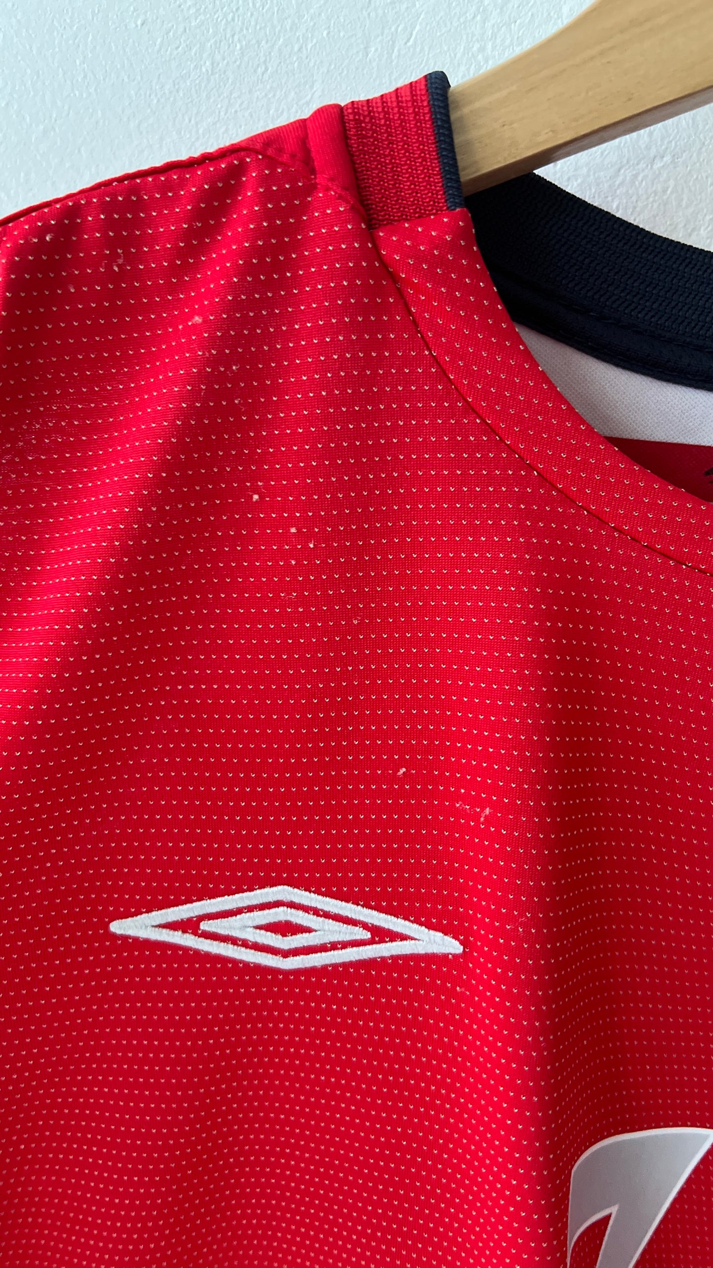 England 2004-06 Away Shirt Beckham #7 (M)