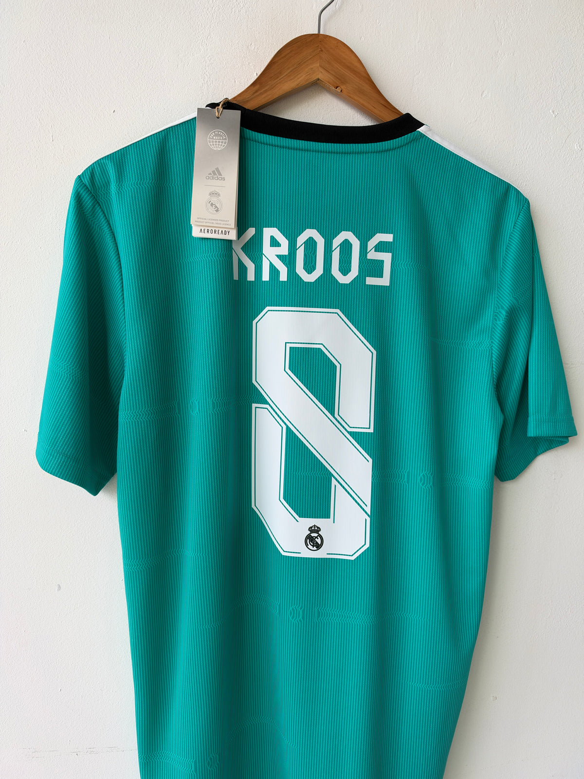 (M) Real Madrid 2021-22 Third Shirt Kroos #8 (NEW)