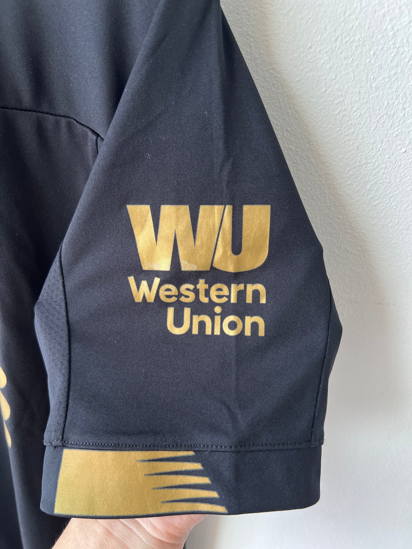 (L) Liverpool 2019-20 GK Shirt Alisson #1