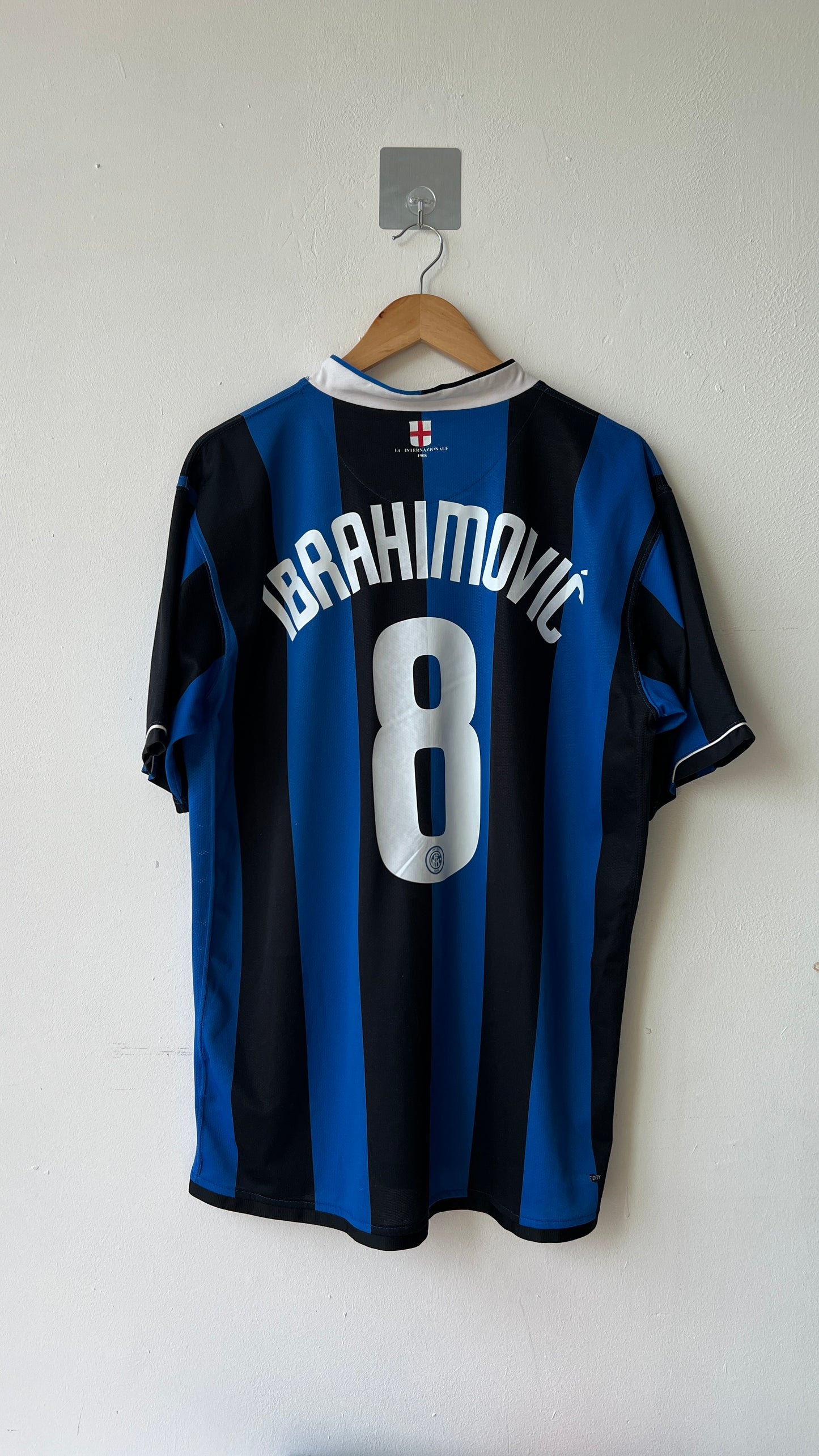 Inter Milan 2006-07 Home Shirt Ibrahimovic #8 (XL)