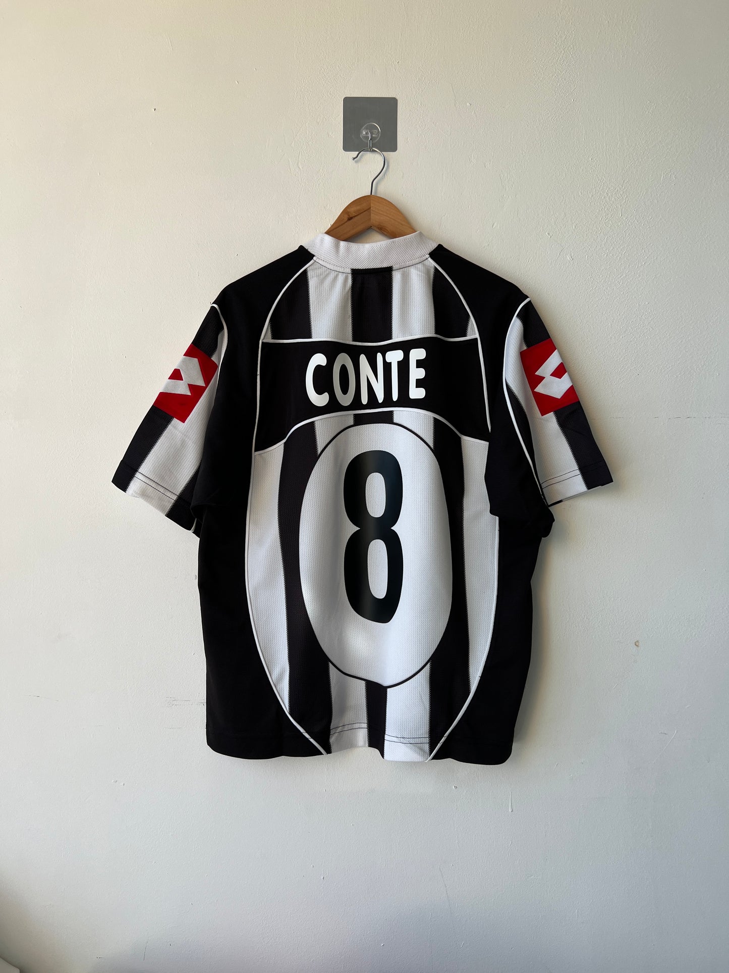 Juventus 2002-03 Home Shirt Conte #8 (M fits L)