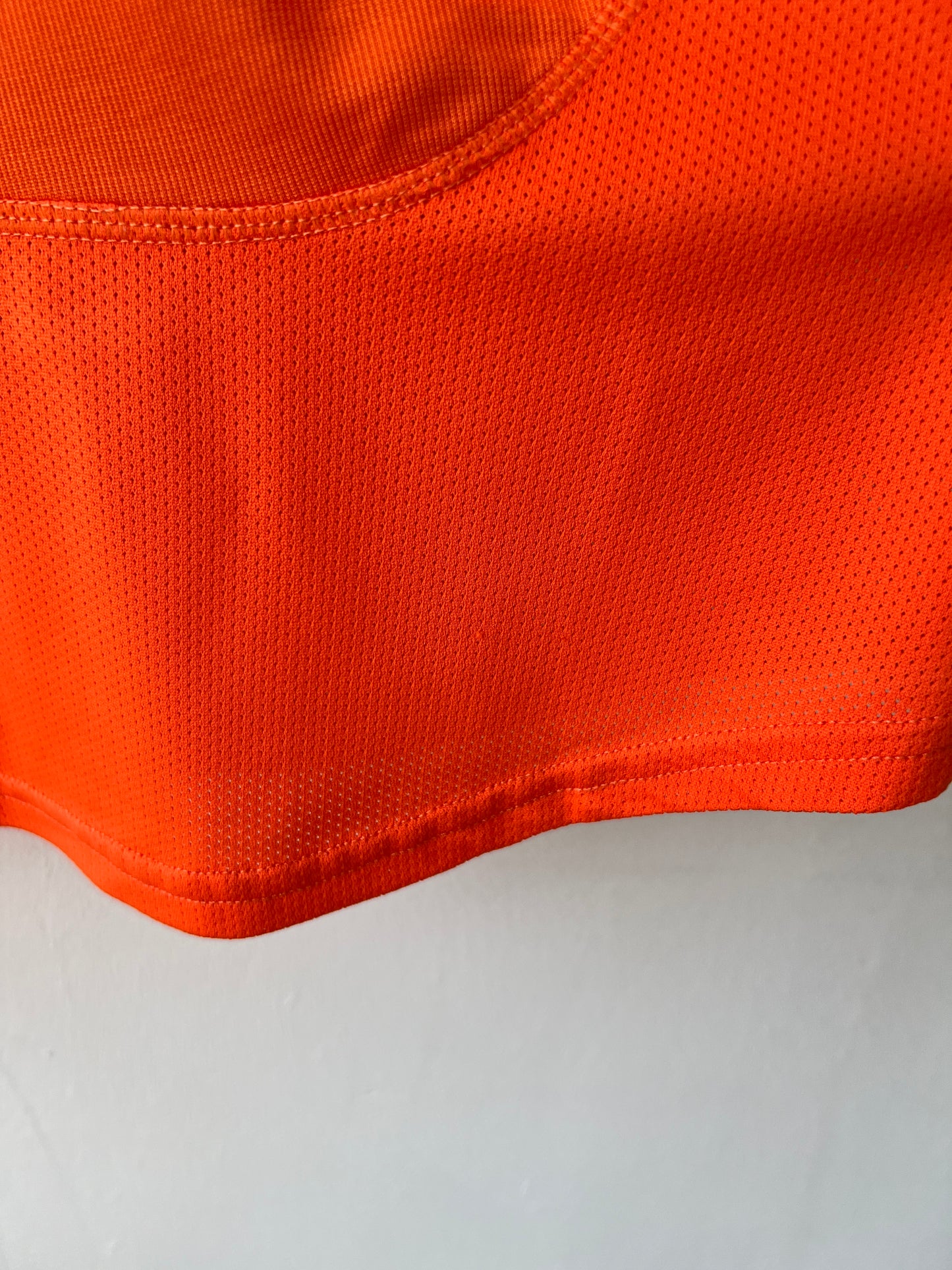 (L) Holland 2000-02 Home Shirt v. Nistelrooy #9