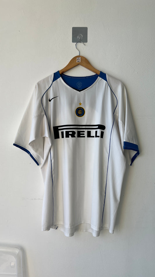 Inter Milan 2004-05 Away Shirt Vieri #32 (XL)