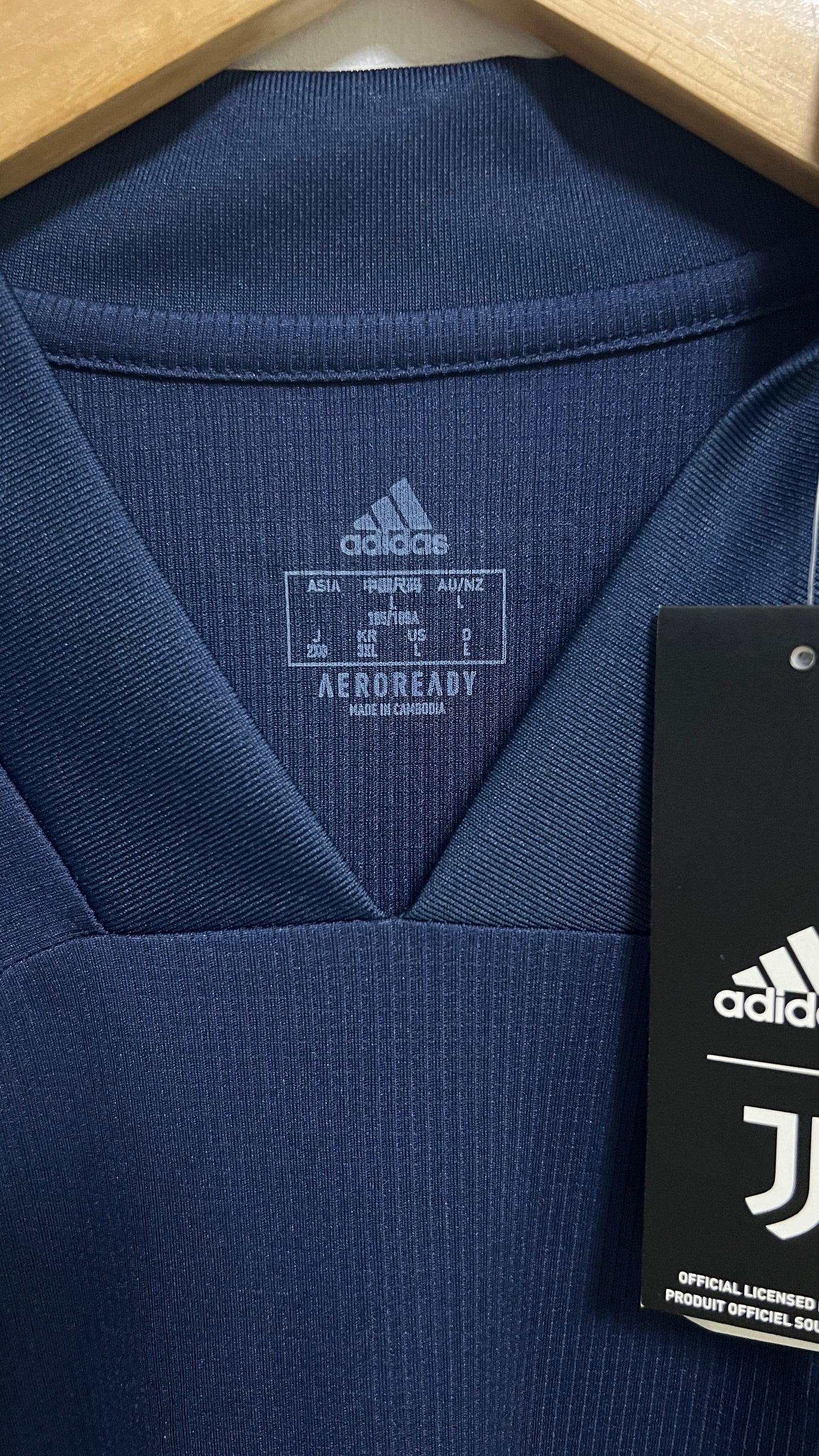 Juventus 2020-21 Away Shirt Ronaldo #7 (L) (Brand New)