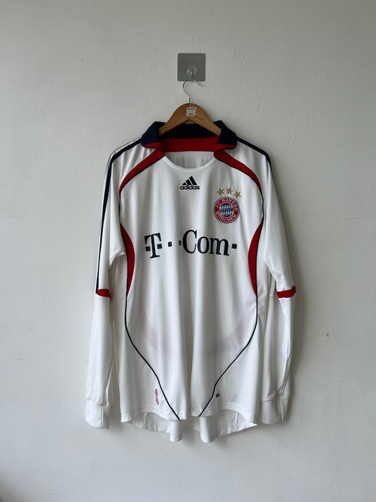 (XL) Bayern Munich 2006-08 Away Long Sleeve Shirt Kroos #39