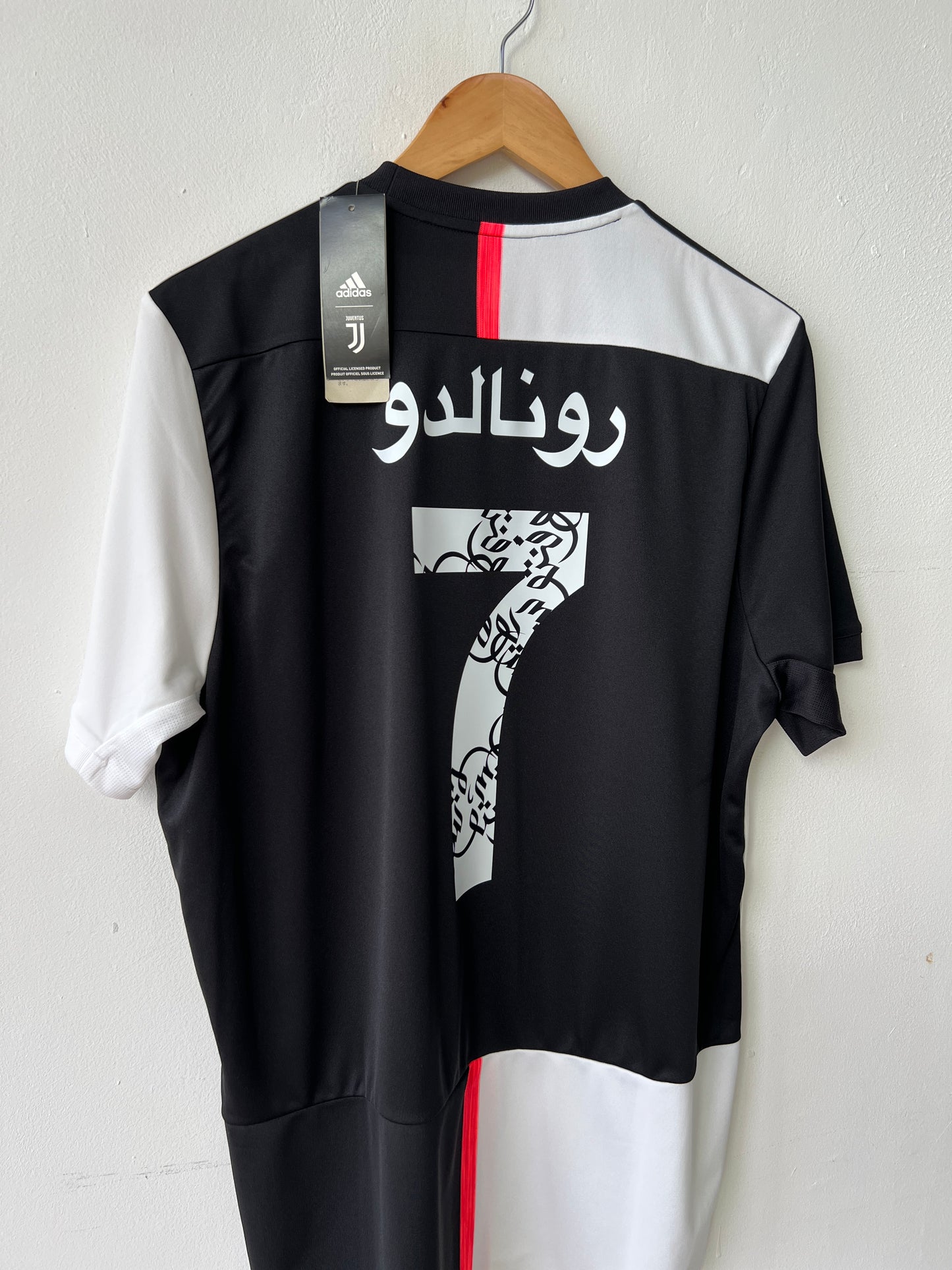 (L) Juventus 2019-20 Home Shirt Ronaldo #7 (Arabic) (NEW)
