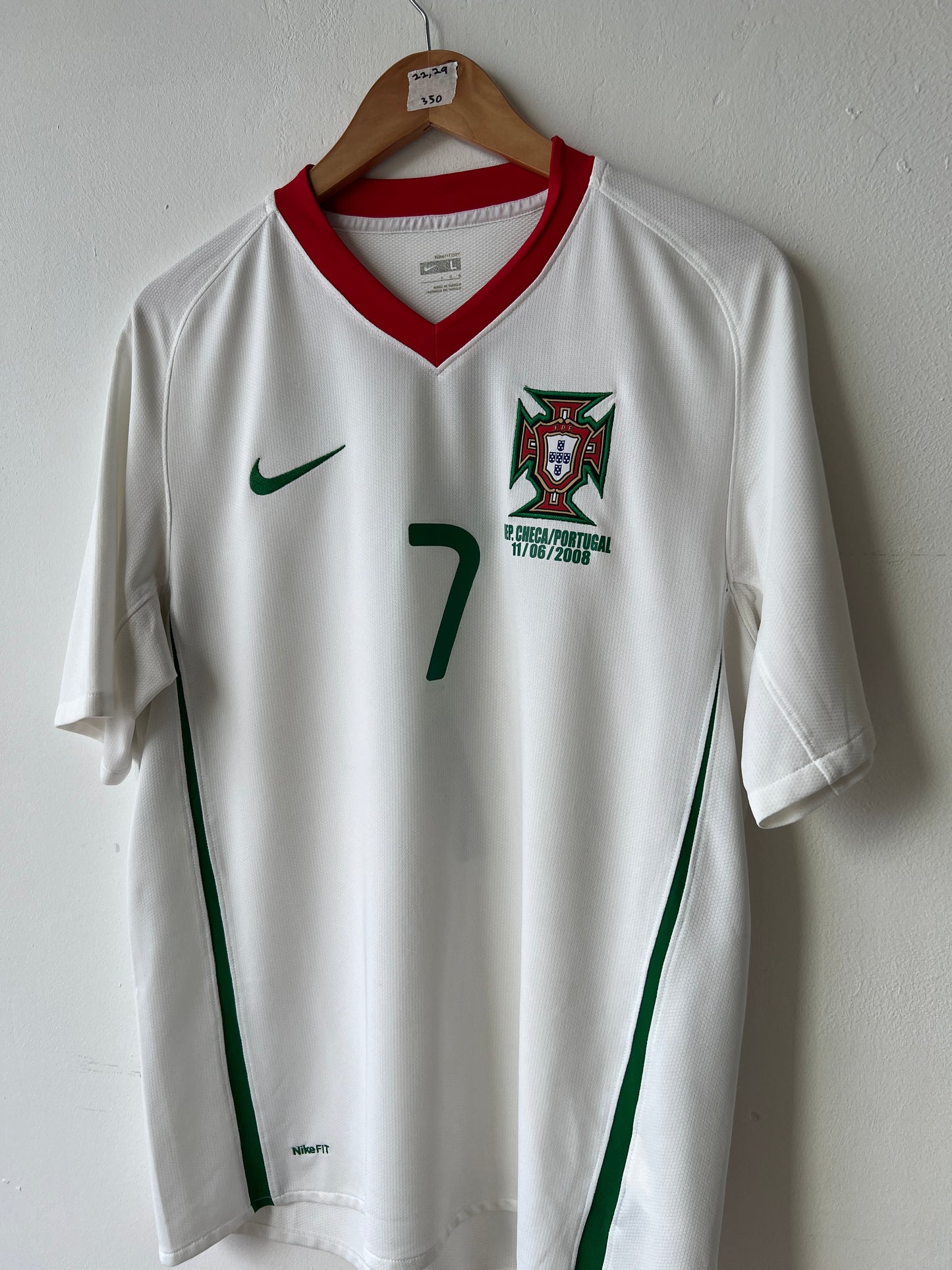 Portugal 2008-10 Away Shirt MDT Ronaldo #7 (L)