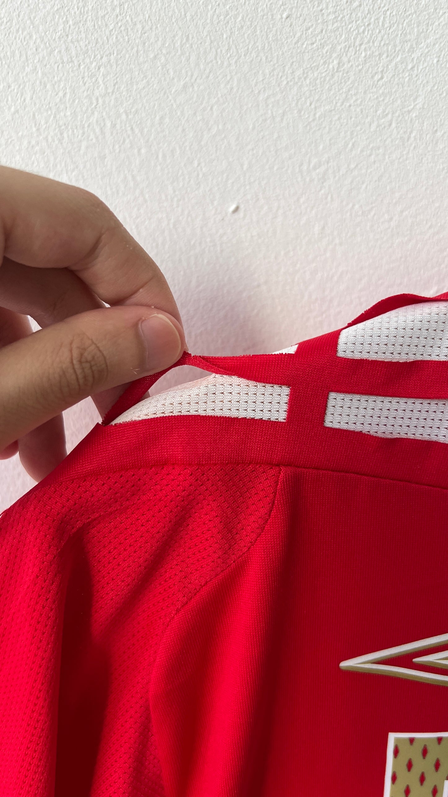 England 2006-08 Away Shirt Ferdinand #5 (L)