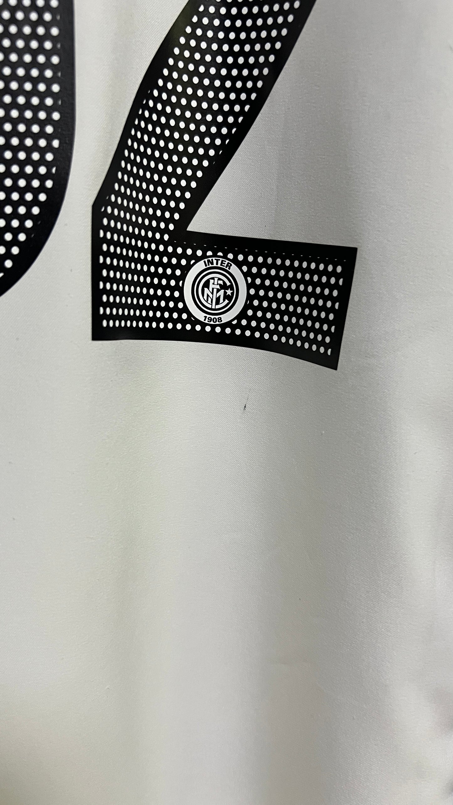 Inter Milan 2004-05 Away Shirt Vieri #32 (XL)