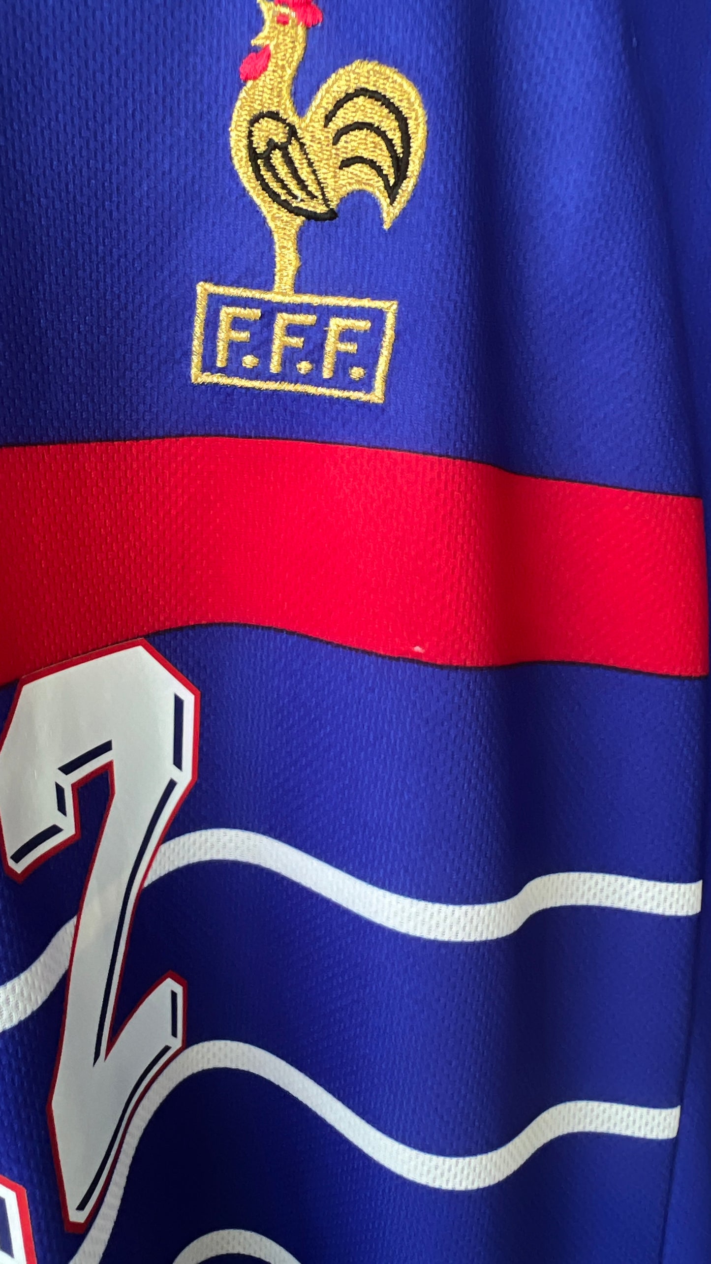 France 1998-00 Home Shirt Henry #12 (L)
