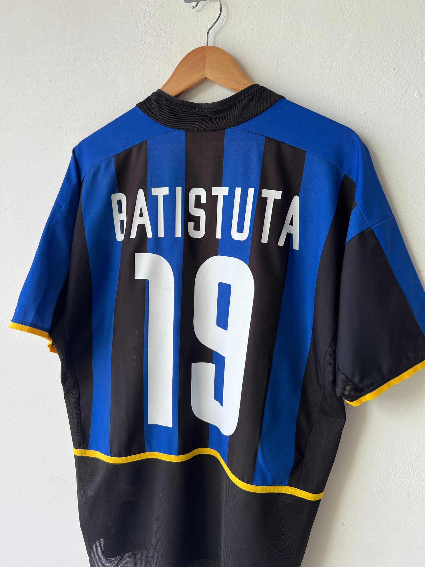 Inter Milan 2002-03 Home Shirt Batistuta #19 (L)
