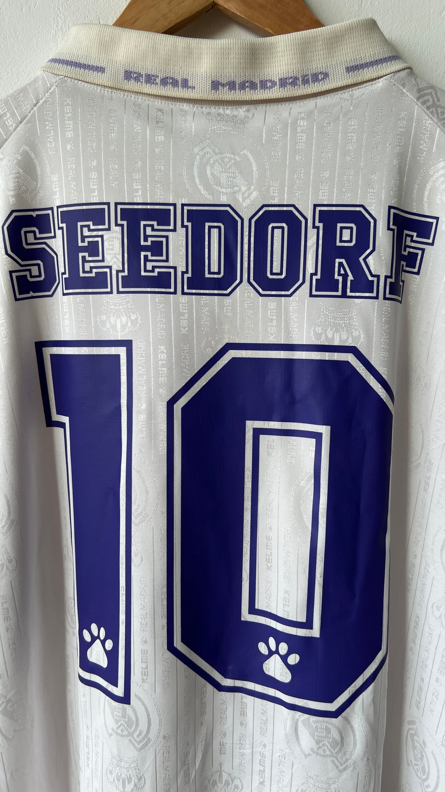 Real Madrid 1996-97 Home Shirt Seedorf #10 (L/XL)