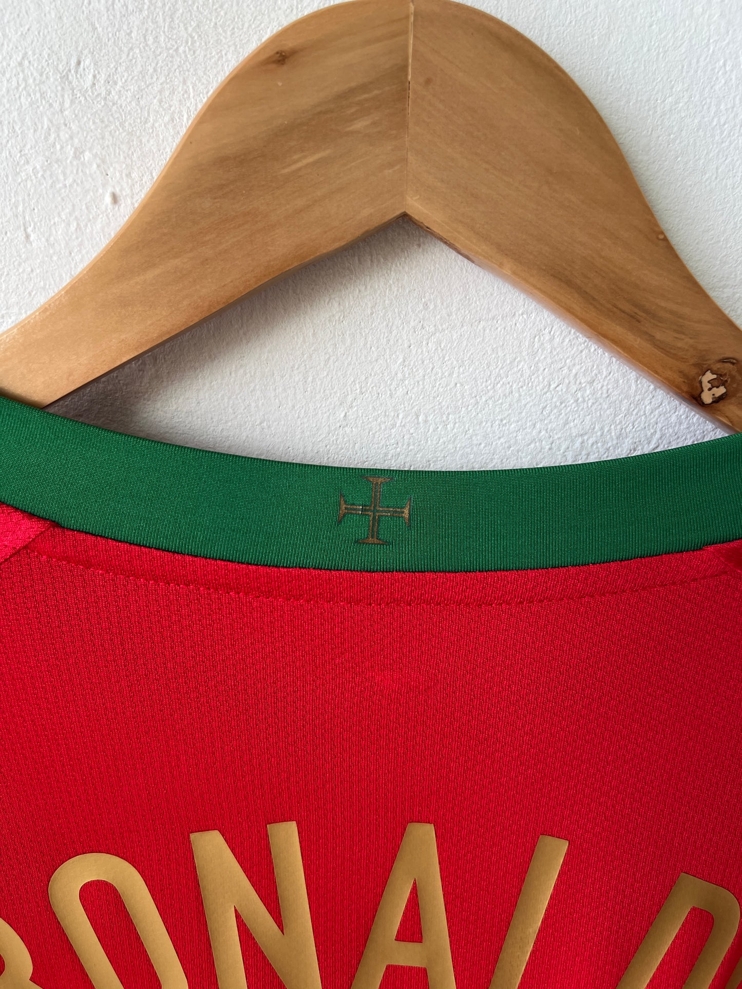 (L) Portugal 2008-10 Home Shirt Ronaldo #7 (MDT)