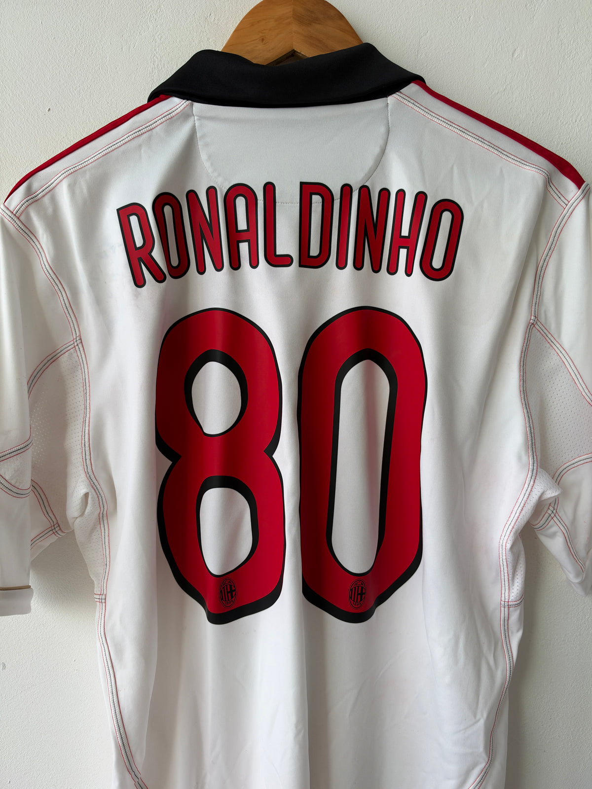 (M) AC Milan 2010-11 Away Shirt Ronaldinho #80