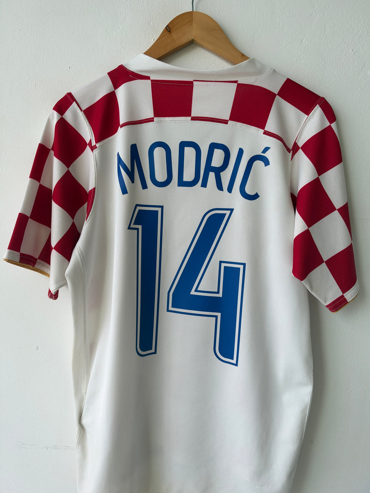 (M) Croatia 2006-08 Home Shirt Modric #14