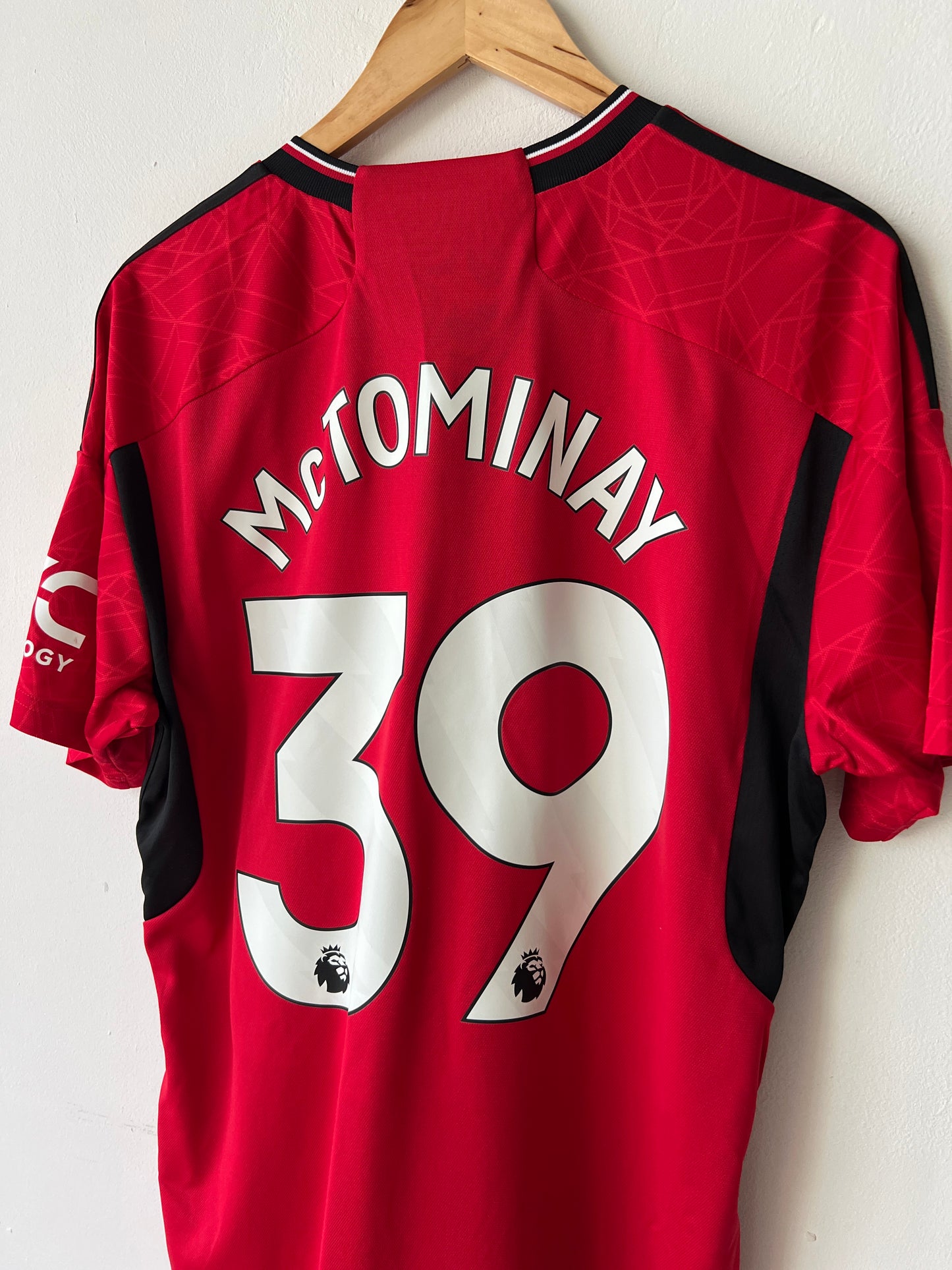 (L) Manchester United 2023-24 Home Shirt McTominay #39 (NEW)