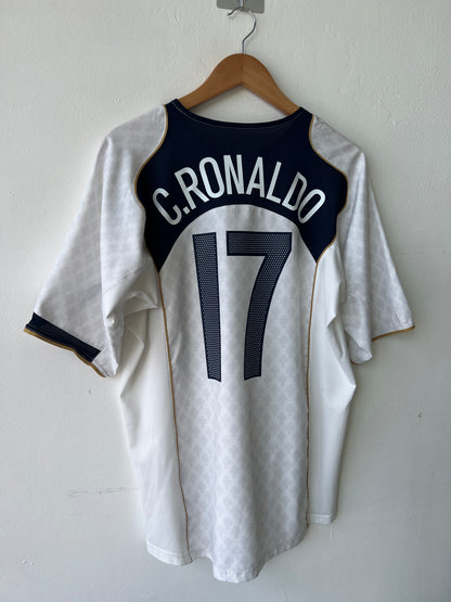 (L) Portugal 2004-06 Away Shirt C. Ronaldo #17