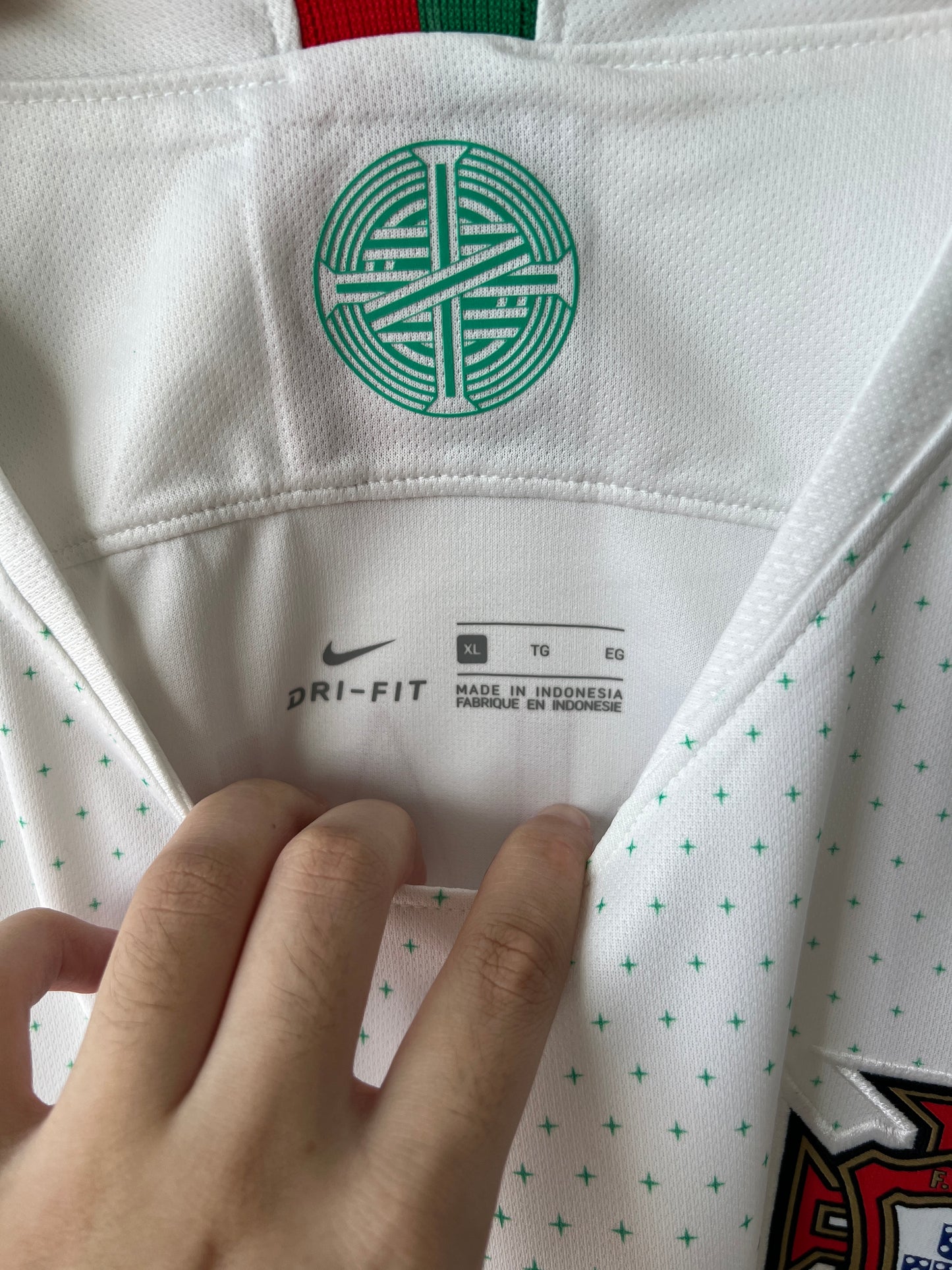 (XL) Portugal 2018-19 Away Shirt Ronaldo #7 (NEW)