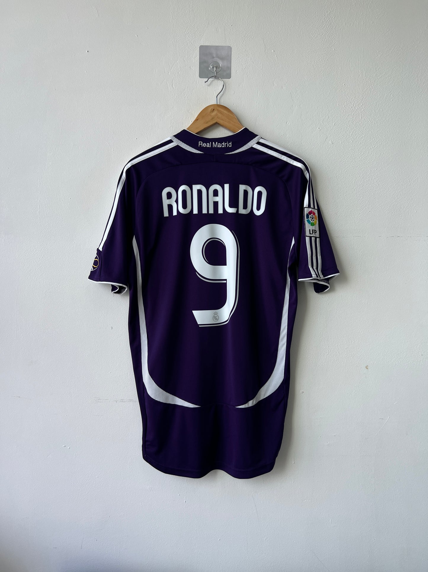 (M fits L) Real Madrid 2006-07 Third Shirt Ronaldo #9